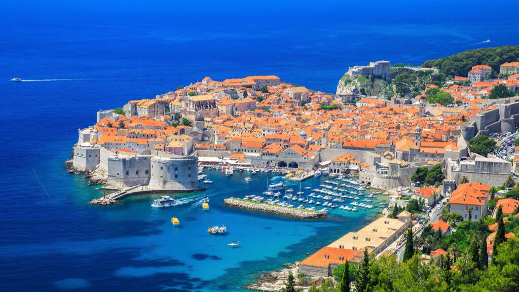 Dubrovnik-viw3-canva.png